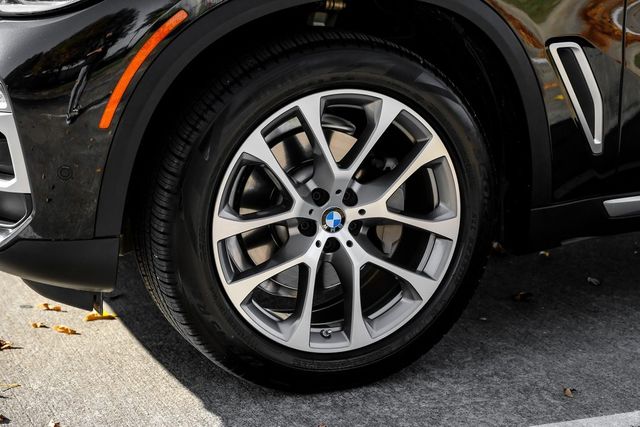 2021 BMW X5 xDrive40i 2021 BMW X5 xDrive40i