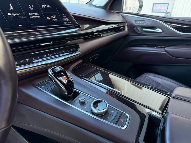 2021 Cadillac Escalade Premium Luxury Platinum | Gifford, IL | Trav's Automotive