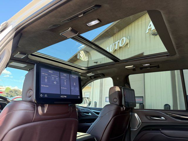 2021 Cadillac Escalade Premium Luxury Platinum | Gifford, IL | Trav's Automotive