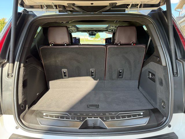 2021 Cadillac Escalade Premium Luxury Platinum | Gifford, IL | Trav's Automotive