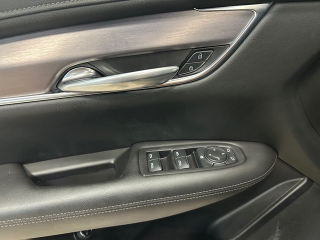 2021 Cadillac XT5 Luxury