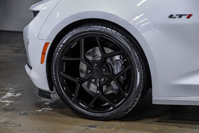 2021 Chevrolet Camaro LT1 6.2L V8 6-Speed Black Pkg 20" CARBON WHEELS | Dallas, TX | East Dallas Diesel 2021 Chevrolet Camaro LT1 6.2L V8 6-Speed Black Pkg 20" CARBON WHEELS | Dallas, TX | East Dallas Diesel