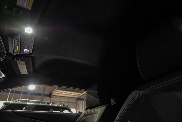 2021 Chevrolet Camaro LT1 6.2L V8 6-Speed Black Pkg 20" CARBON WHEELS | Dallas, TX | East Dallas Diesel 2021 Chevrolet Camaro LT1 6.2L V8 6-Speed Black Pkg 20" CARBON WHEELS | Dallas, TX | East Dallas Diesel