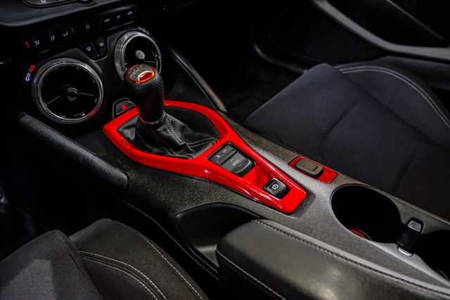 2021 Chevrolet Camaro LT1 6.2L V8 6-Speed Black Pkg 20" CARBON WHEELS | Dallas, TX | East Dallas Diesel 2021 Chevrolet Camaro LT1 6.2L V8 6-Speed Black Pkg 20" CARBON WHEELS | Dallas, TX | East Dallas Diesel