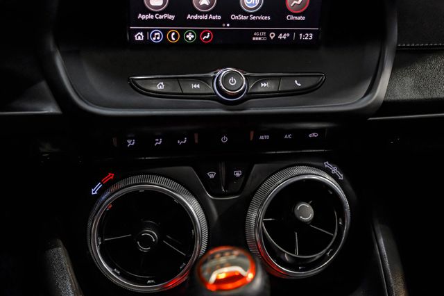 2021 Chevrolet Camaro LT1 6.2L V8 6-Speed Black Pkg 20" CARBON WHEELS | Dallas, TX | East Dallas Diesel 2021 Chevrolet Camaro LT1 6.2L V8 6-Speed Black Pkg 20" CARBON WHEELS | Dallas, TX | East Dallas Diesel