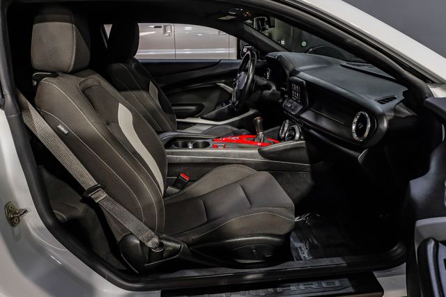 2021 Chevrolet Camaro LT1 6.2L V8 6-Speed Black Pkg 20" CARBON WHEELS | Dallas, TX | East Dallas Diesel 2021 Chevrolet Camaro LT1 6.2L V8 6-Speed Black Pkg 20" CARBON WHEELS | Dallas, TX | East Dallas Diesel