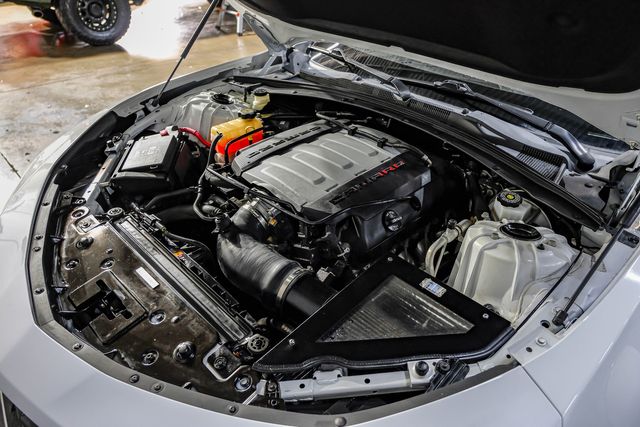 2021 Chevrolet Camaro LT1 6.2L V8 6-Speed Black Pkg 20" CARBON WHEELS | Dallas, TX | East Dallas Diesel 2021 Chevrolet Camaro LT1 6.2L V8 6-Speed Black Pkg 20" CARBON WHEELS | Dallas, TX | East Dallas Diesel