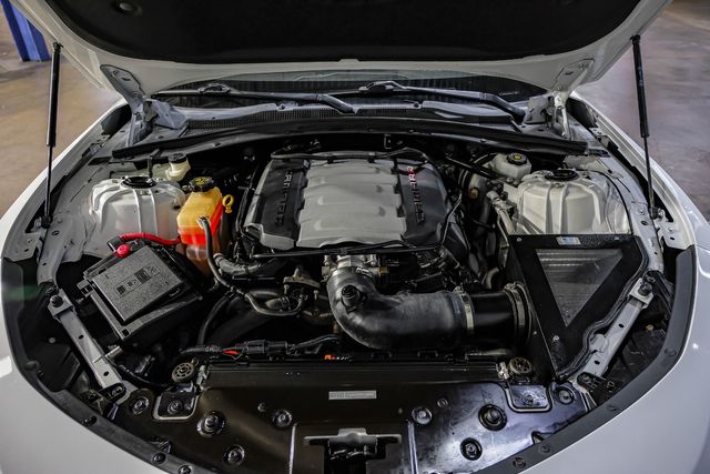 2021 Chevrolet Camaro LT1 6.2L V8 6-Speed Black Pkg 20" CARBON WHEELS | Dallas, TX | East Dallas Diesel 2021 Chevrolet Camaro LT1 6.2L V8 6-Speed Black Pkg 20" CARBON WHEELS | Dallas, TX | East Dallas Diesel