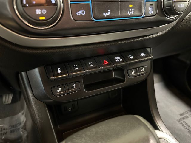 2021 Chevrolet Colorado ZR2 Off-Road 4x4 Duramax Turbo | Irving, Texas | Hopper Motorplex 2021 Chevrolet Colorado ZR2 Off-Road 4x4 Duramax Turbo | Irving, Texas | Hopper Motorplex