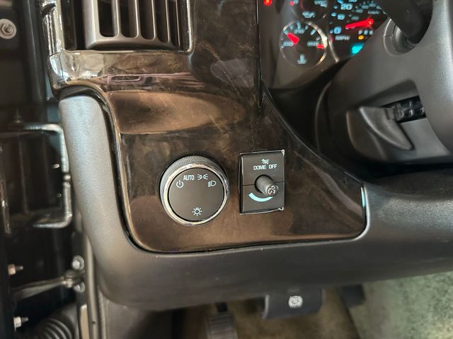 2021 Chevrolet Express 2500 LS Explorer Conversion Limited SE 6.6 V8 | Irving, Texas | Hopper Motorplex 2021 Chevrolet Express 2500 LS Explorer Conversion Limited SE 6.6 V8 | Irving, Texas | Hopper Motorplex