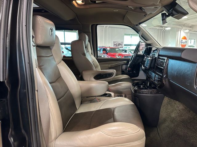 2021 Chevrolet Express 2500 LS Explorer Conversion Limited SE 6.6 V8 | Irving, Texas | Hopper Motorplex 2021 Chevrolet Express 2500 LS Explorer Conversion Limited SE 6.6 V8 | Irving, Texas | Hopper Motorplex