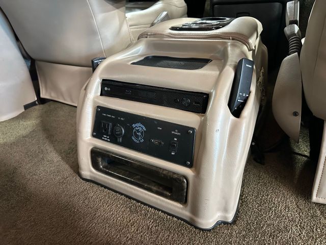 2021 Chevrolet Express 2500 LS Explorer Conversion Limited SE 6.6 V8 | Irving, Texas | Hopper Motorplex 2021 Chevrolet Express 2500 LS Explorer Conversion Limited SE 6.6 V8 | Irving, Texas | Hopper Motorplex