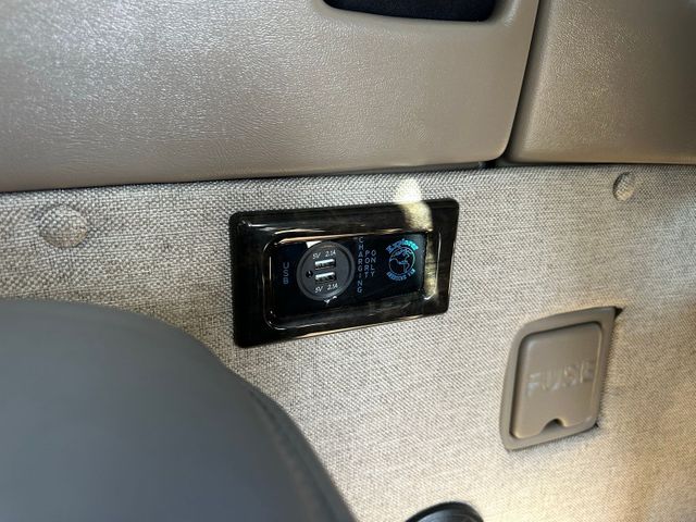 2021 Chevrolet Express 2500 LS Explorer Conversion Limited SE 6.6 V8 | Irving, Texas | Hopper Motorplex 2021 Chevrolet Express 2500 LS Explorer Conversion Limited SE 6.6 V8 | Irving, Texas | Hopper Motorplex