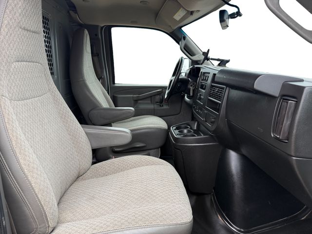 2021 Chevrolet EXPRESS G2500 Cargo Service Utility | Canton, Ohio | Ohio Auto Warehouse LLC 2021 Chevrolet EXPRESS G2500 Cargo Service Utility | Canton, Ohio | Ohio Auto Warehouse LLC