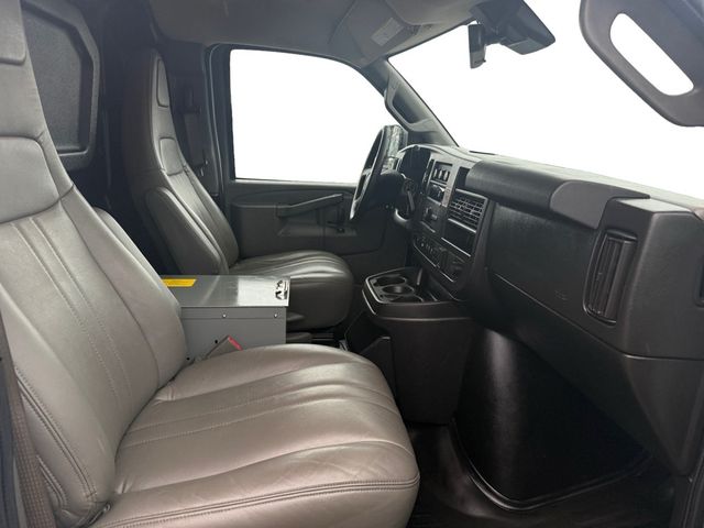 2021 Chevrolet EXPRESS G2500 V8 Cargo Service Van | Canton, Ohio | Ohio Auto Warehouse LLC 2021 Chevrolet EXPRESS G2500 V8 Cargo Service Van | Canton, Ohio | Ohio Auto Warehouse LLC