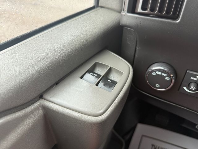 2021 Chevrolet EXPRESS G2500 V8 Cargo Service Van | Canton, Ohio | Ohio Auto Warehouse LLC 2021 Chevrolet EXPRESS G2500 V8 Cargo Service Van | Canton, Ohio | Ohio Auto Warehouse LLC