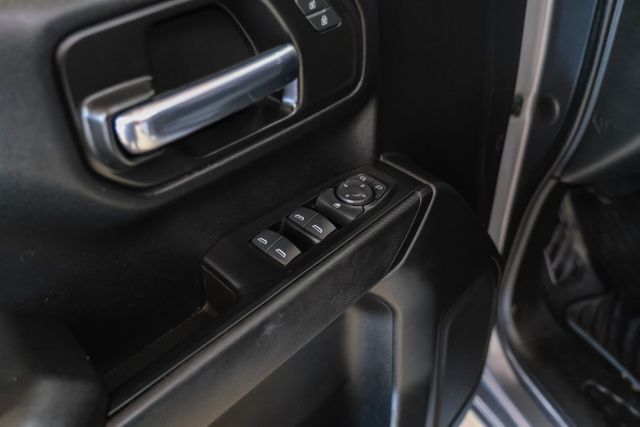 2021 Chevrolet Silverado 1500 Custom Trail Boss | Addison, TX | Mr Car Guys 2021 Chevrolet Silverado 1500 Custom Trail Boss | Addison, TX | Mr Car Guys