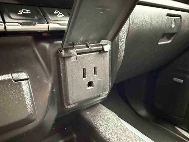 2021 Chevrolet SILVERADO 1500 LTZ 4x4 V8 Crew Cab | Canton, Ohio | Ohio Auto Warehouse LLC 2021 Chevrolet SILVERADO 1500 LTZ 4x4 V8 Crew Cab | Canton, Ohio | Ohio Auto Warehouse LLC