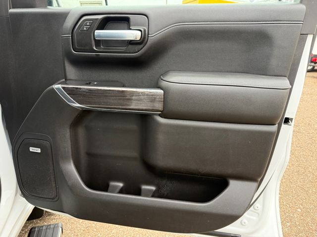 2021 Chevrolet SILVERADO 1500 LTZ 4x4 V8 Crew Cab | Canton, Ohio | Ohio Auto Warehouse LLC 2021 Chevrolet SILVERADO 1500 LTZ 4x4 V8 Crew Cab | Canton, Ohio | Ohio Auto Warehouse LLC