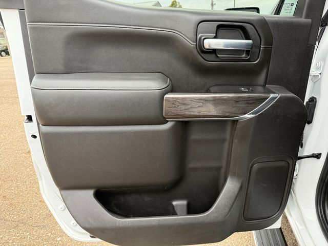 2021 Chevrolet SILVERADO 1500 LTZ 4x4 V8 Crew Cab | Canton, Ohio | Ohio Auto Warehouse LLC 2021 Chevrolet SILVERADO 1500 LTZ 4x4 V8 Crew Cab | Canton, Ohio | Ohio Auto Warehouse LLC