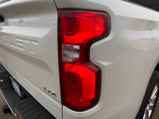 2021 Chevrolet SILVERADO 1500 LTZ 4x4 V8 Crew Cab | Canton, Ohio | Ohio Auto Warehouse LLC 2021 Chevrolet SILVERADO 1500 LTZ 4x4 V8 Crew Cab | Canton, Ohio | Ohio Auto Warehouse LLC