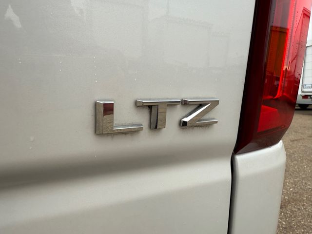 2021 Chevrolet SILVERADO 1500 LTZ 4x4 V8 Crew Cab | Canton, Ohio | Ohio Auto Warehouse LLC 2021 Chevrolet SILVERADO 1500 LTZ 4x4 V8 Crew Cab | Canton, Ohio | Ohio Auto Warehouse LLC