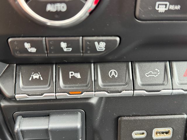 2021 Chevrolet SILVERADO 1500 LTZ 4x4 V8 Crew Cab | Canton, Ohio | Ohio Auto Warehouse LLC 2021 Chevrolet SILVERADO 1500 LTZ 4x4 V8 Crew Cab | Canton, Ohio | Ohio Auto Warehouse LLC