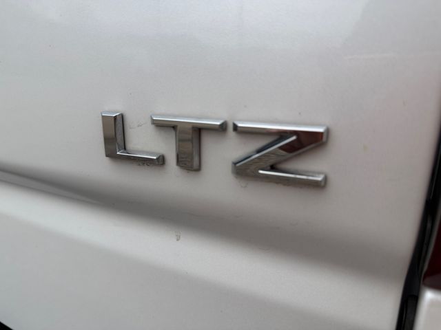 2021 Chevrolet SILVERADO 1500 LTZ 4x4 V8 Crew Cab | Canton, Ohio | Ohio Auto Warehouse LLC