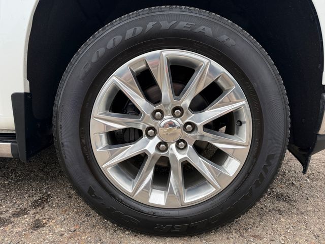 2021 Chevrolet SILVERADO 1500 LTZ 4x4 V8 Crew Cab | Canton, Ohio | Ohio Auto Warehouse LLC