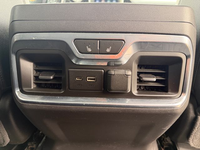 2021 Chevrolet SILVERADO 1500 LTZ 4x4 V8 Crew Cab | Canton, Ohio | Ohio Auto Warehouse LLC 2021 Chevrolet SILVERADO 1500 LTZ 4x4 V8 Crew Cab | Canton, Ohio | Ohio Auto Warehouse LLC