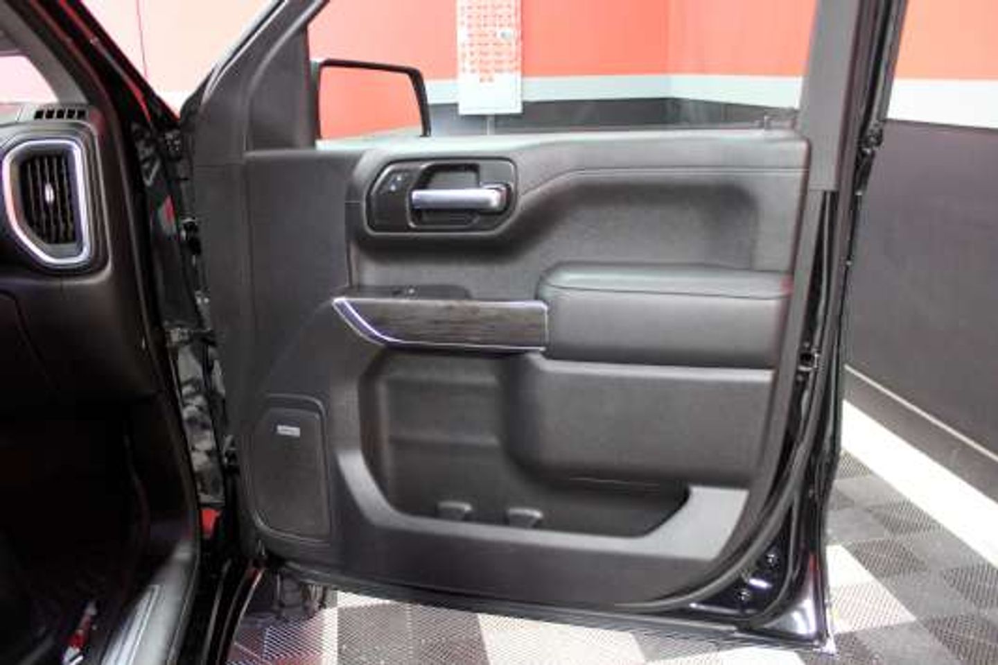 2021 Chevrolet Silverado 1500 LTZ [GBA] Black at Robbins Nissan