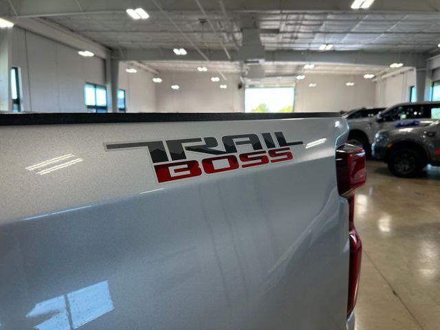 2021 Chevrolet Silverado 1500 LT Trail Boss 4x4 Convenience Package II Advanc... | Irving, Texas | Hopper Motorplex 2021 Chevrolet Silverado 1500 LT Trail Boss 4x4 Convenience Package II Advanc... | Irving, Texas | Hopper Motorplex