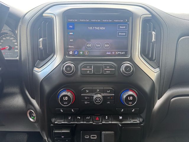 2021 Chevrolet SILVERADO 2500 4x4 Crew Cab V8 Long Bed | Canton, Ohio | Ohio Auto Warehouse LLC