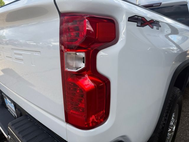 2021 Chevrolet SILVERADO 2500 4x4 Crew Cab V8 Long Bed | Canton, Ohio | Ohio Auto Warehouse LLC 2021 Chevrolet SILVERADO 2500 4x4 Crew Cab V8 Long Bed | Canton, Ohio | Ohio Auto Warehouse LLC