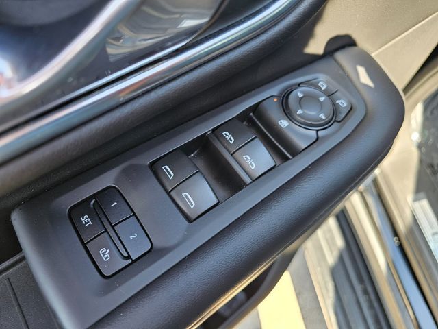 2021 Chevrolet Suburban LT | Brownsville TX | English Motors 2021 Chevrolet Suburban LT | Brownsville TX | English Motors