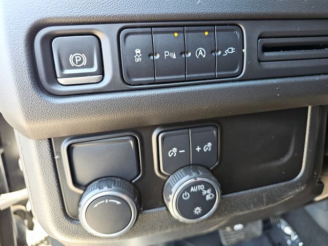 2021 Chevrolet Suburban LT | Brownsville TX | English Motors