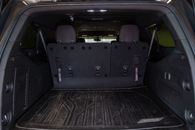 2021 Chevrolet Suburban New Style 3rd row LS