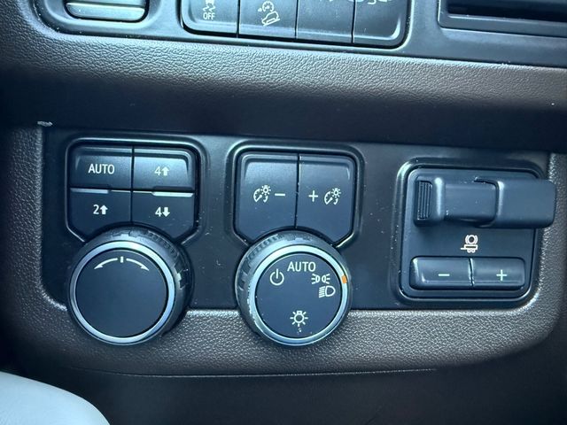 2021 Chevrolet TAHOE Z71 4x4 Pano Roof 3rd Row | Canton, Ohio | Ohio Auto Warehouse LLC 2021 Chevrolet TAHOE Z71 4x4 Pano Roof 3rd Row | Canton, Ohio | Ohio Auto Warehouse LLC