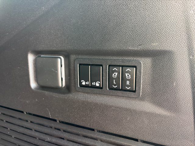 2021 Chevrolet Tahoe High Country | San Antonio, TX | Clear Choice Automotive South 2021 Chevrolet Tahoe High Country | San Antonio, TX | Clear Choice Automotive South