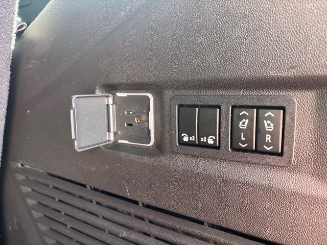 2021 Chevrolet Tahoe High Country | San Antonio, TX | Clear Choice Automotive South 2021 Chevrolet Tahoe High Country | San Antonio, TX | Clear Choice Automotive South