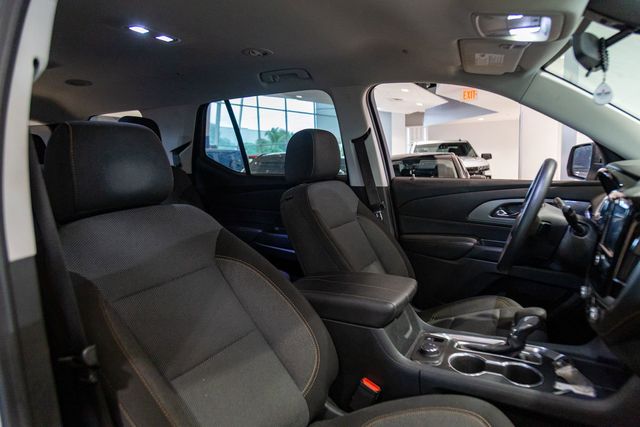 2021 Chevrolet Traverse LS 3rd row