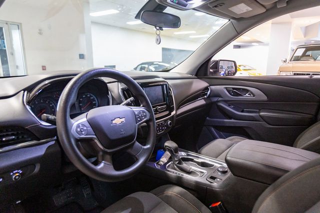 2021 Chevrolet Traverse LS 3rd row