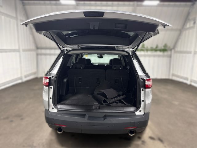 2021 Chevrolet TRAVERSE LS | Houston, TX | Texas Star Motors 2021 Chevrolet TRAVERSE LS | Houston, TX | Texas Star Motors