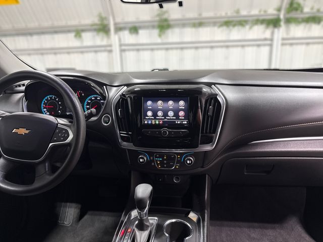 2021 Chevrolet TRAVERSE LS | Houston, TX | Texas Star Motors 2021 Chevrolet TRAVERSE LS | Houston, TX | Texas Star Motors