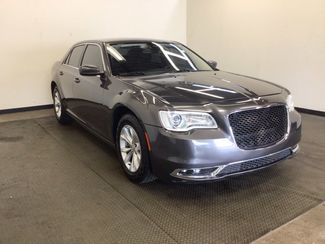 2021 Chrysler 300 Touring | Cincinnati, OH | Midwest Automotive Connection