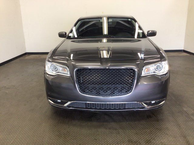 2021 Chrysler 300 Touring