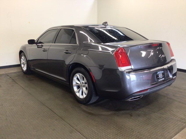 2021 Chrysler 300 Touring