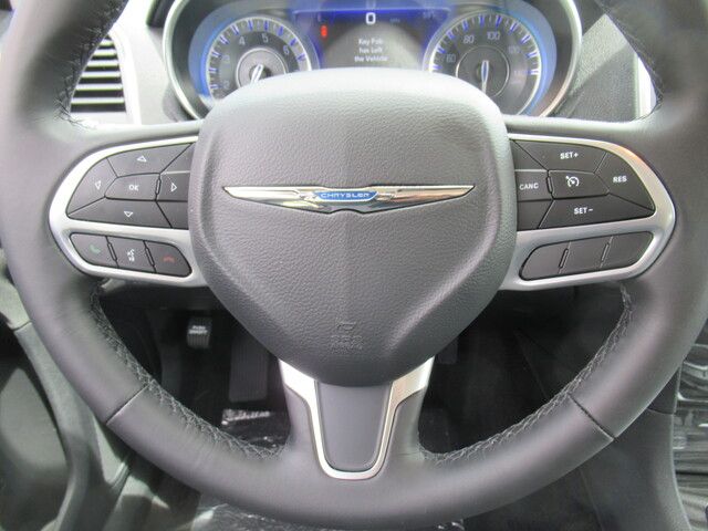 2021 Chrysler 300 Touring