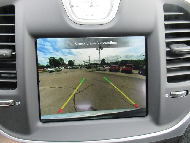 2021 Chrysler 300 Touring