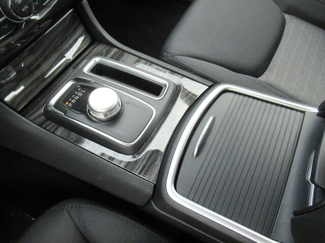 2021 Chrysler 300 Touring